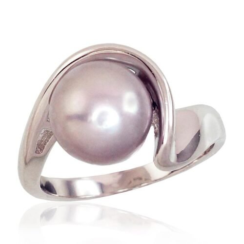 Silver ring with Fresh-water Pearl