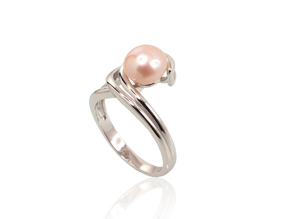 Silver ring with Fresh-water Pearl - Image 2