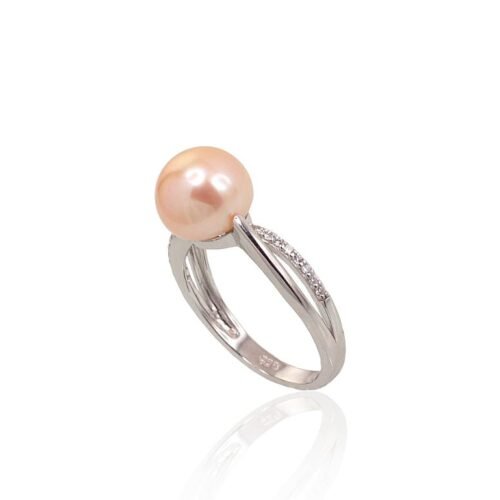 Alternative view of Silver ring with Zirkons , Fresh-water Pearl