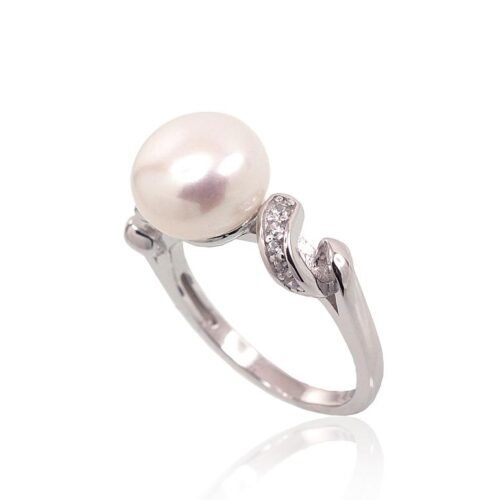 Alternative view of Silver ring with Zirkons , Fresh-water Pearl