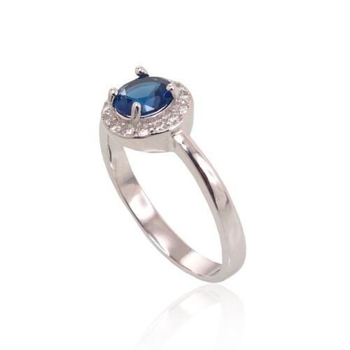 Alternative view of Silver ring with Zirkons