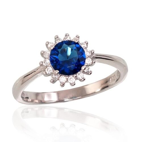 Silver ring with Zirkons