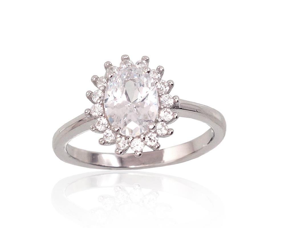 Silver ring with Zirkons