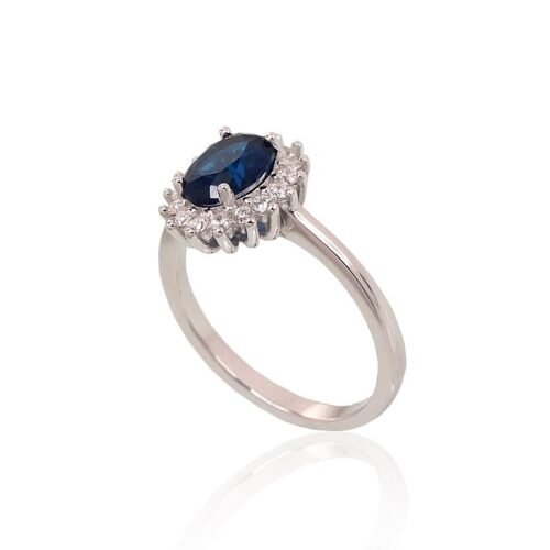 Alternative view of Silver ring with Zirkons