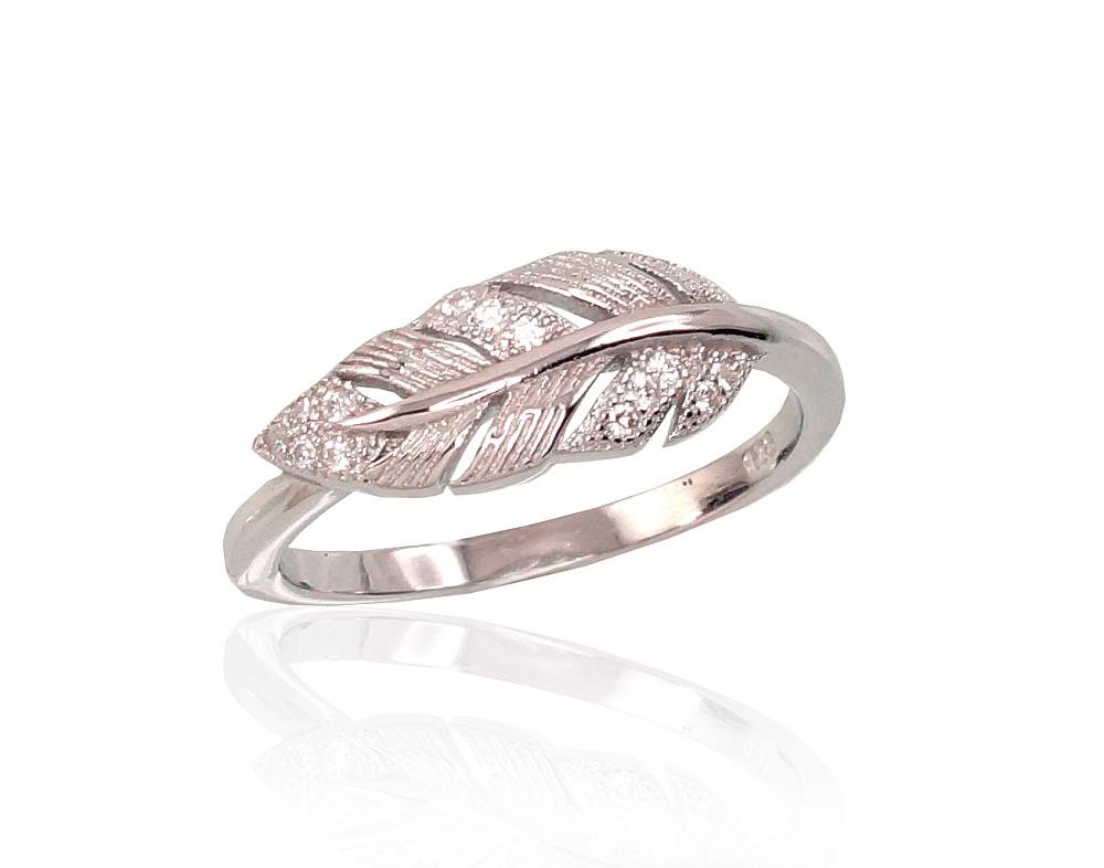 Silver ring with Zirkons