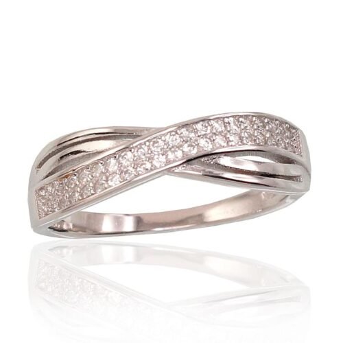 Silver ring with Zirkons