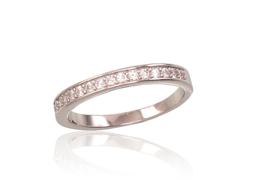 Silver ring with Zirkons