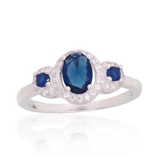 Silver ring with Zirkons