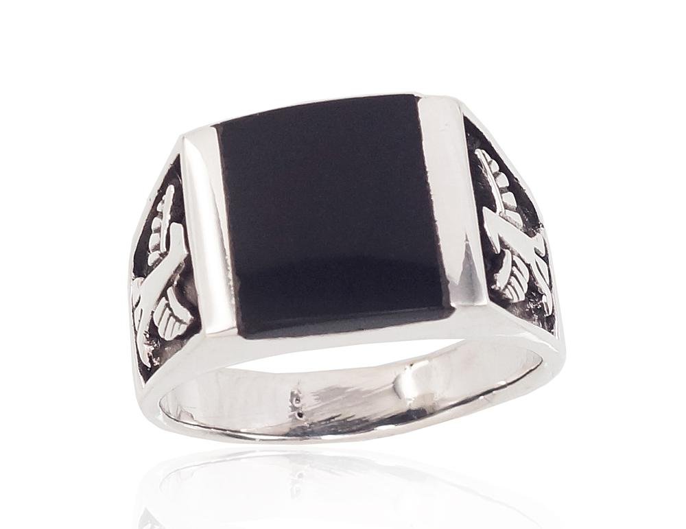 Silver ring with Onix