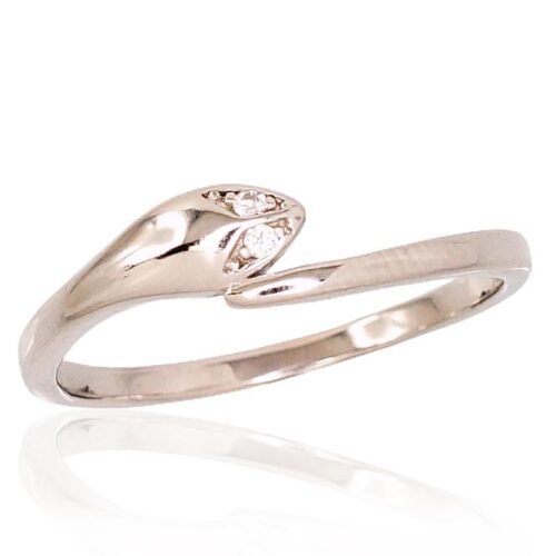 Silver ring with Zirkons