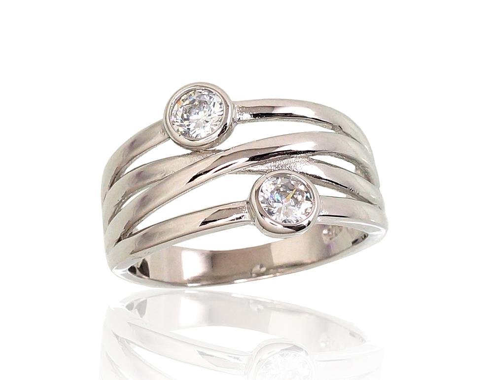 Silver ring with Zirkons