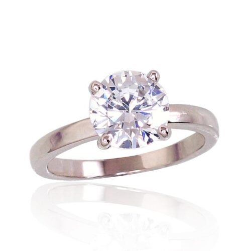 Silver ring with Zirkons
