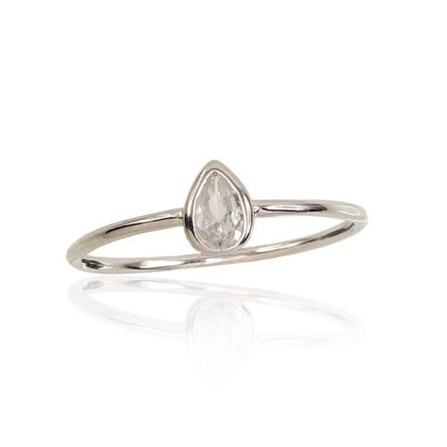 Silver ring with Zirkons
