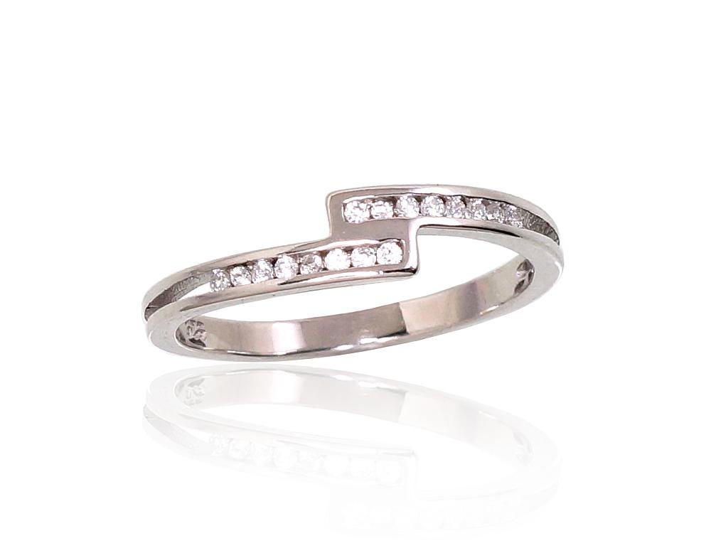 Silver ring with Zirkons