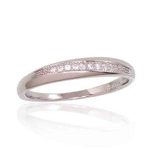 Silver ring with Zirkons