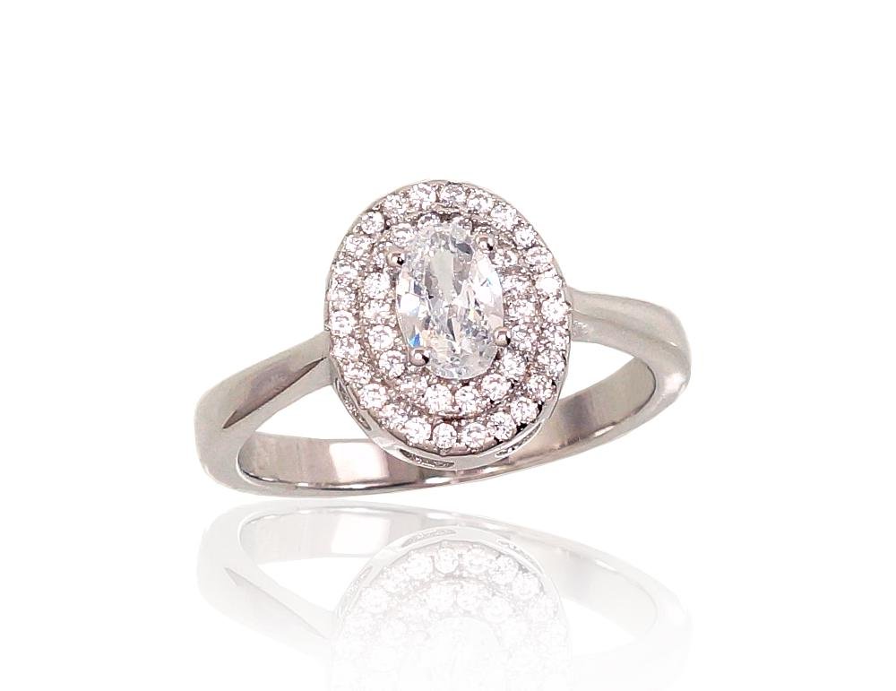 Silver ring with Zirkons