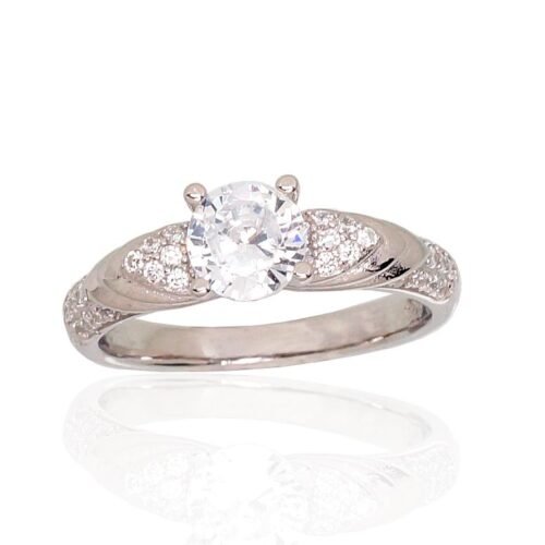 Silver ring with Zirkons