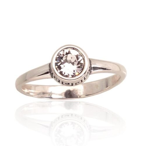Silver ring with Zirkons