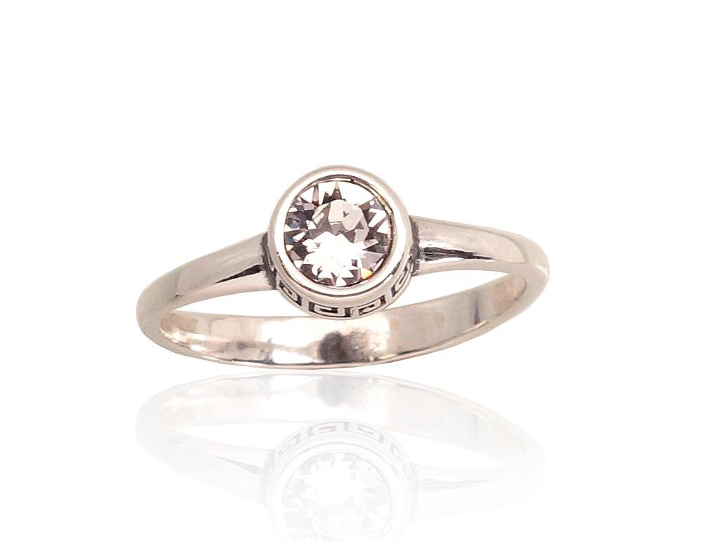 Silver ring with Zirkons
