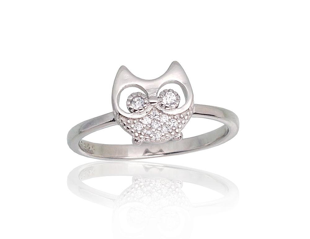 Silver ring with Zirkons