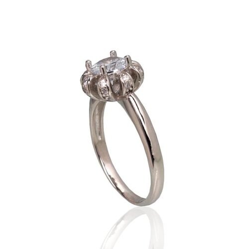 Alternative view of Silver ring with Zirkons