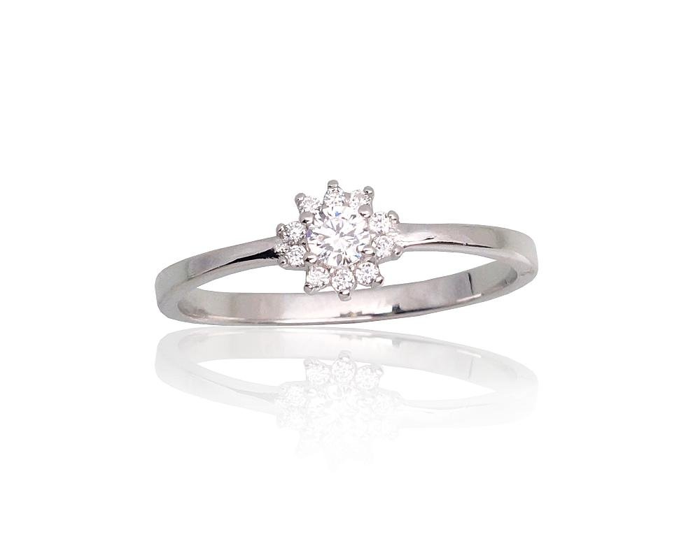 Silver ring with Zirkons