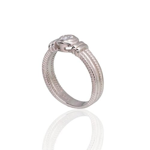 Alternative view of Silver ring with Zirkons