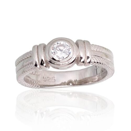 Silver ring with Zirkons