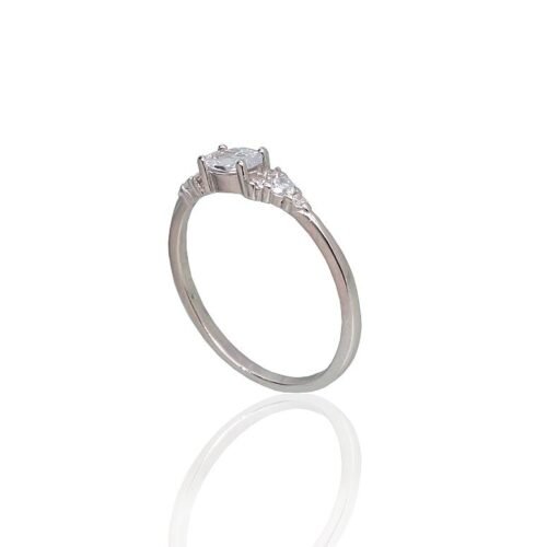 Alternative view of Silver ring with Zirkons