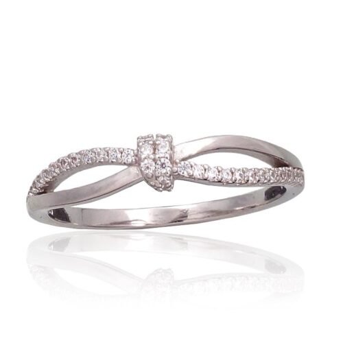 Silver ring with Zirkons