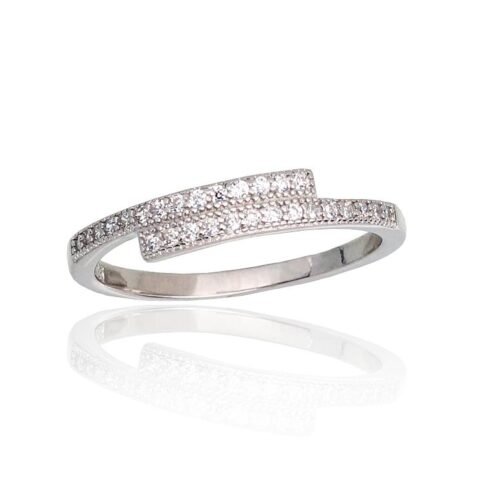 Silver ring with Zirkons