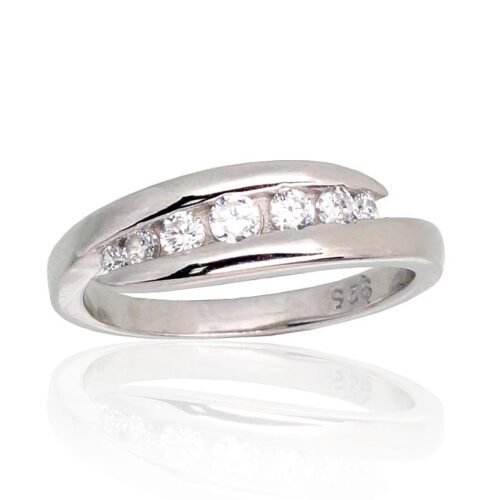 Silver ring with Zirkons