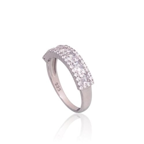 Alternative view of Silver ring with Zirkons