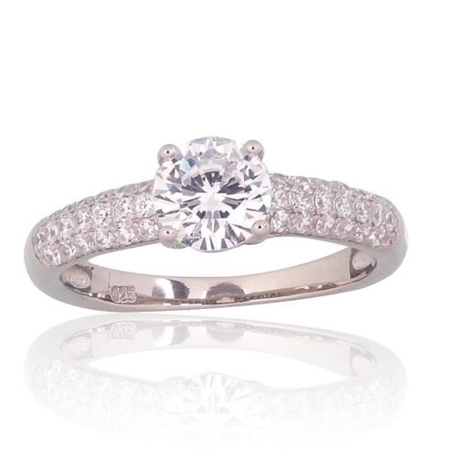 Silver ring with Zirkons