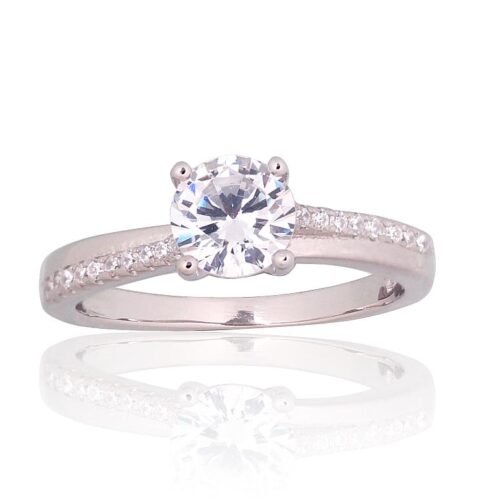 Silver ring with Zirkons