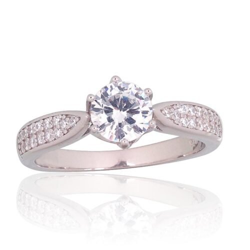 Silver ring with Zirkons