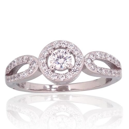 Silver ring with Zirkons