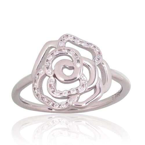 Silver ring with Zirkons