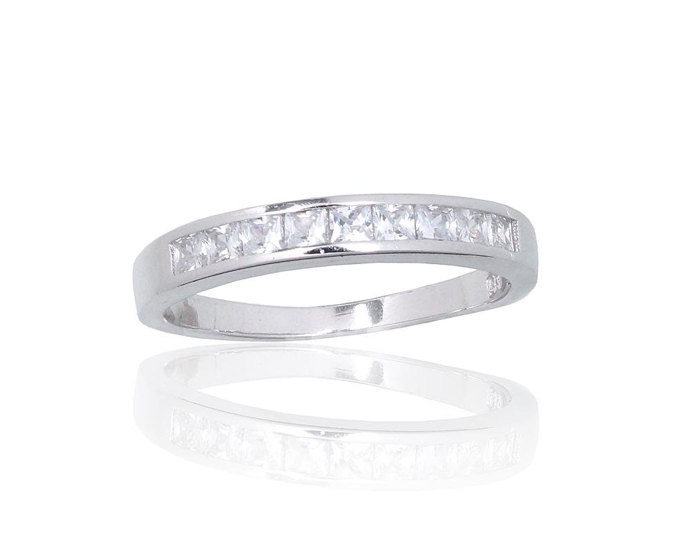 Silver ring with Zirkons