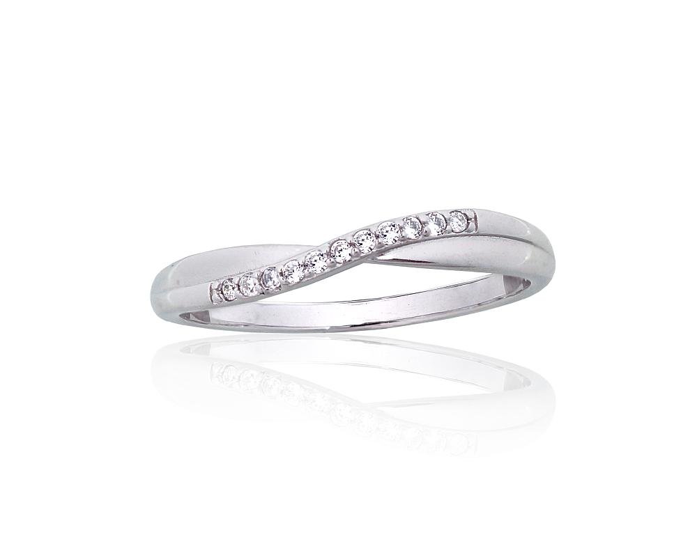 Silver ring with Zirkons