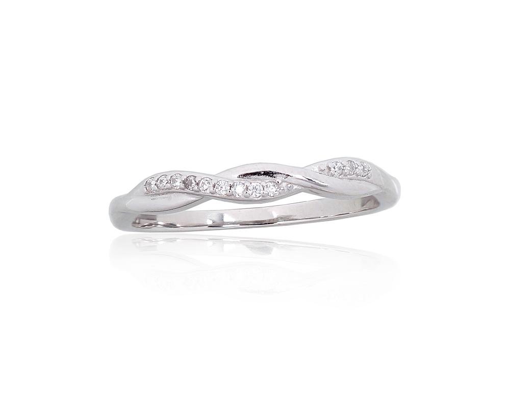 Silver ring with Zirkons