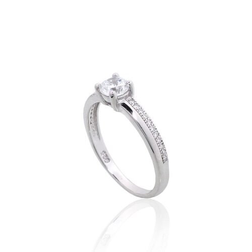 Alternative view of Silver ring with Zirkons