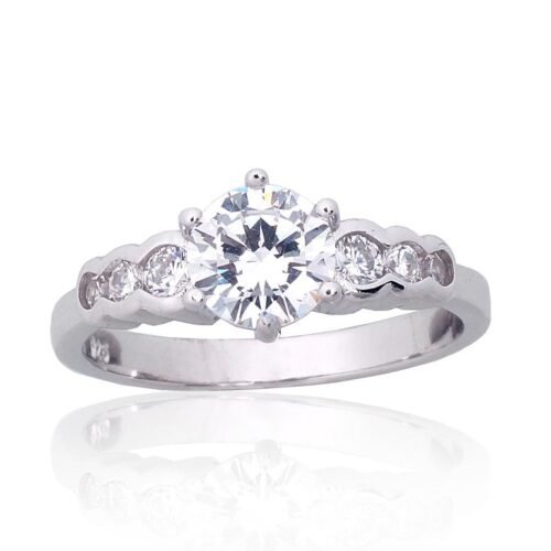 Silver ring with Zirkons