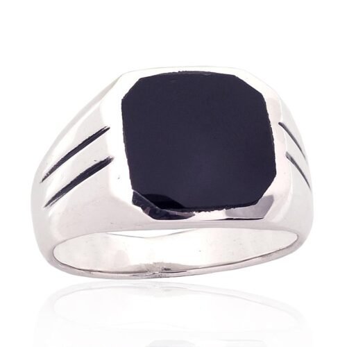 Silver ring with Onix