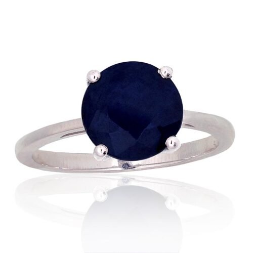 Silver ring with Sapphire