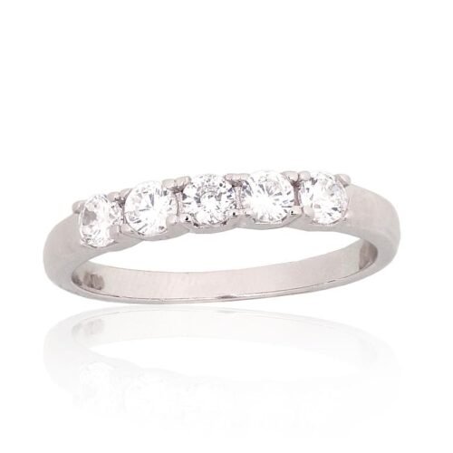 Silver ring with Zirkons