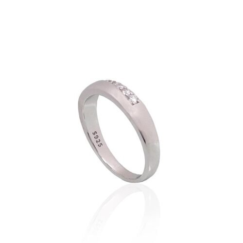 Alternative view of Silver ring with Zirkons