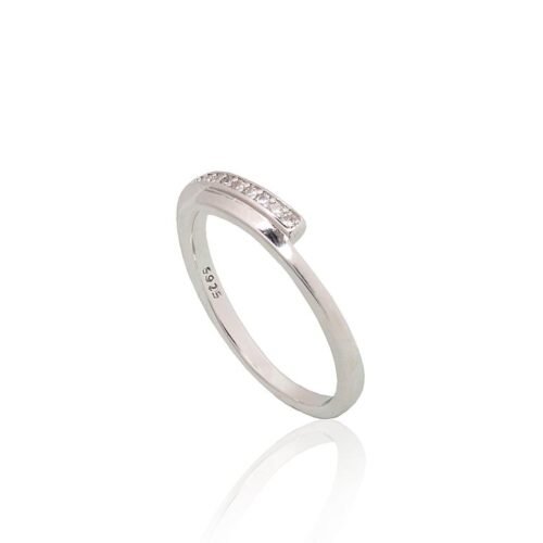 Alternative view of Silver ring with Zirkons
