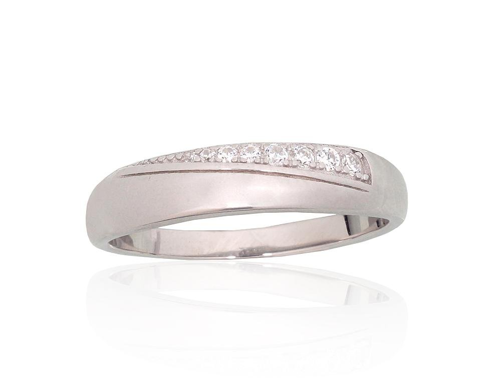 Silver ring with Zirkons