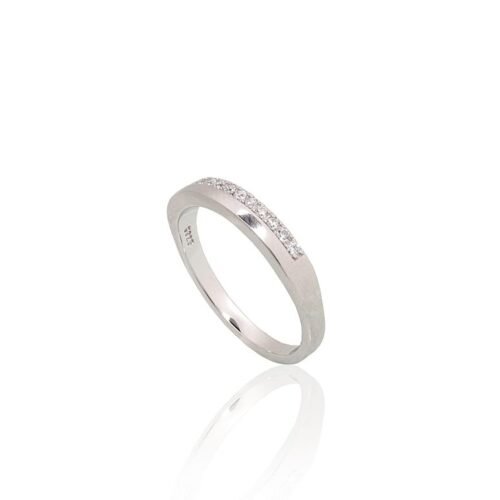 Alternative view of Silver ring with Zirkons
